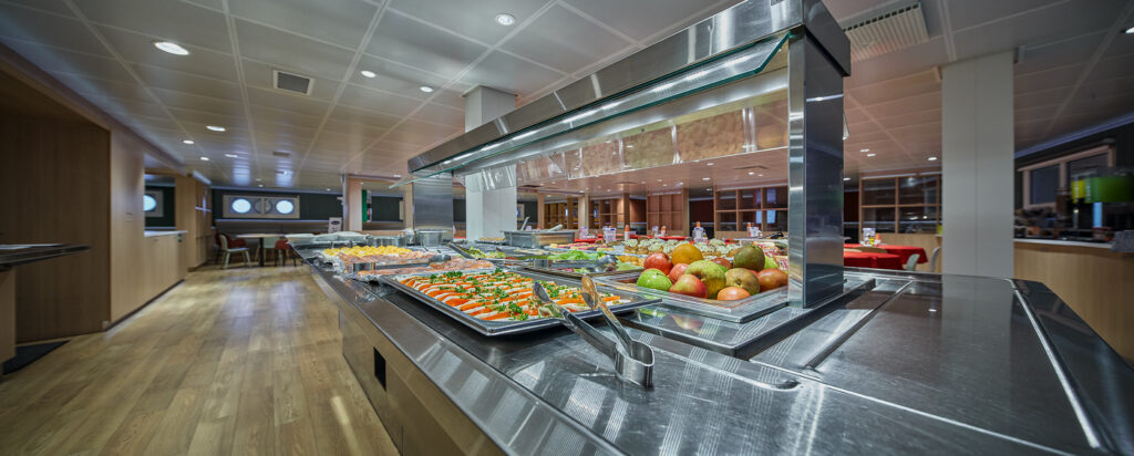 Acta Centaurus-Pano 09-web about acta marine, hospitality manager, working in offshore, walk to work vessel, operations, maintenance