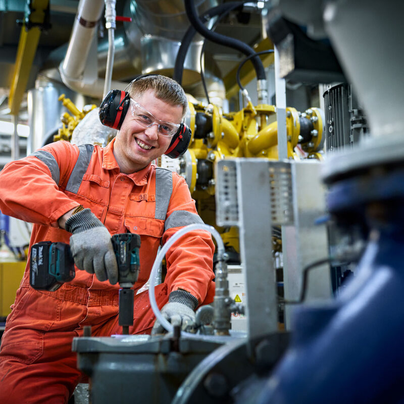 career, jobs at acta marine, working at acta, vacancies offshore, chef mecanicien de navire